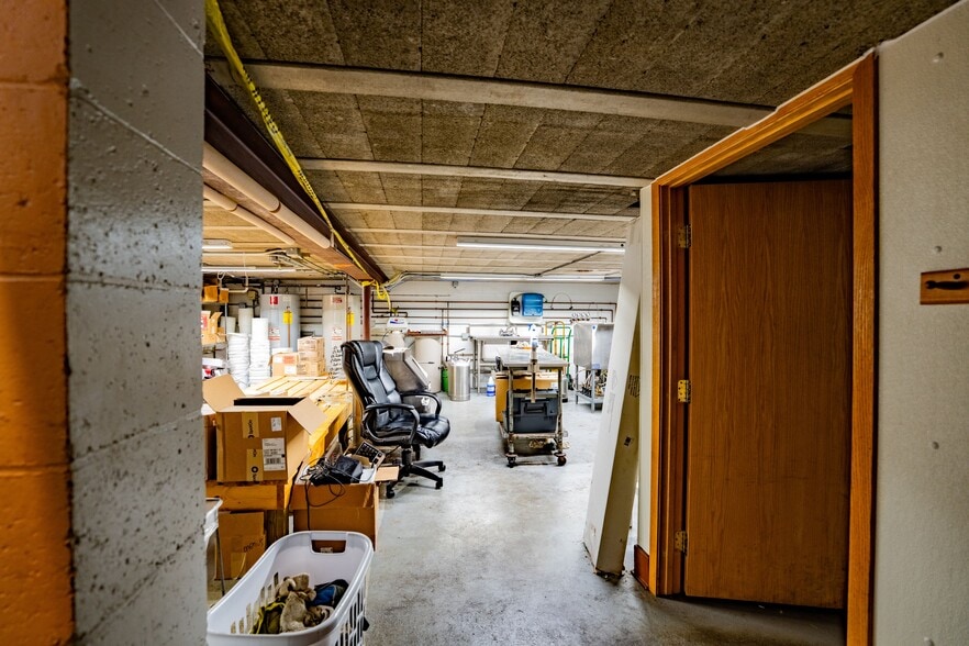 More Photos Of 514 S Water St, Sparta Fast Food For Sale