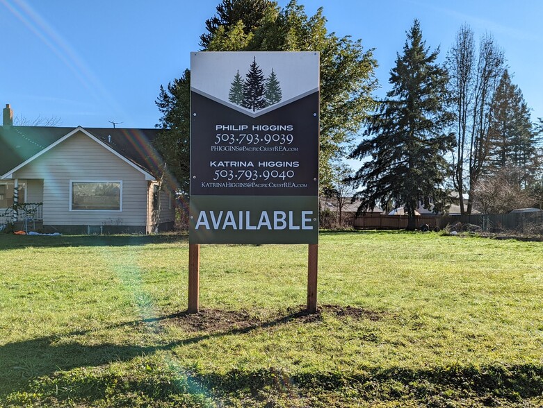 Primary Photo Of 225 N Hwy 99W, Dundee Land For Sale