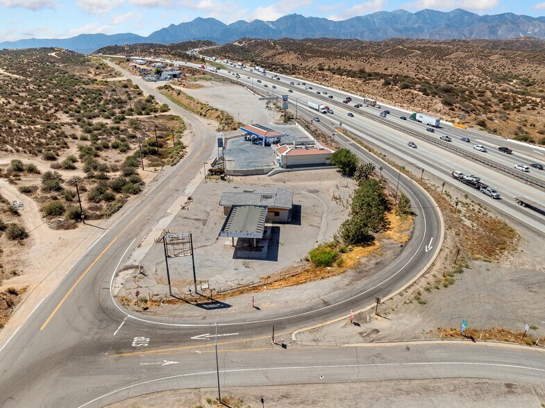 More Photos Of 6000 Mariposa Rd, Oak Hills Service Station For Sale