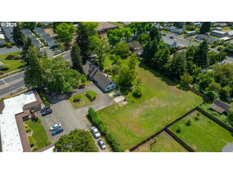 More Photos Of River Road @ Hamilton Ave, Eugene Land For Sale