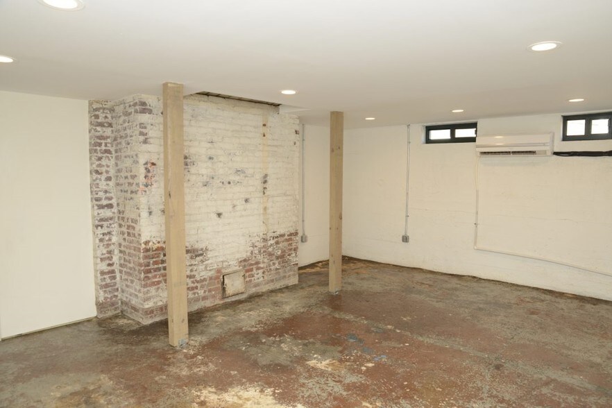 More Photos Of 1220 Gallatin Ave, Nashville Storefront Retail Office For Sale