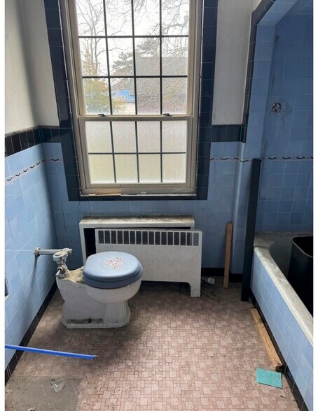 More Photos Of 561 Ridge Rd, Lackawanna Office Residential For Sale