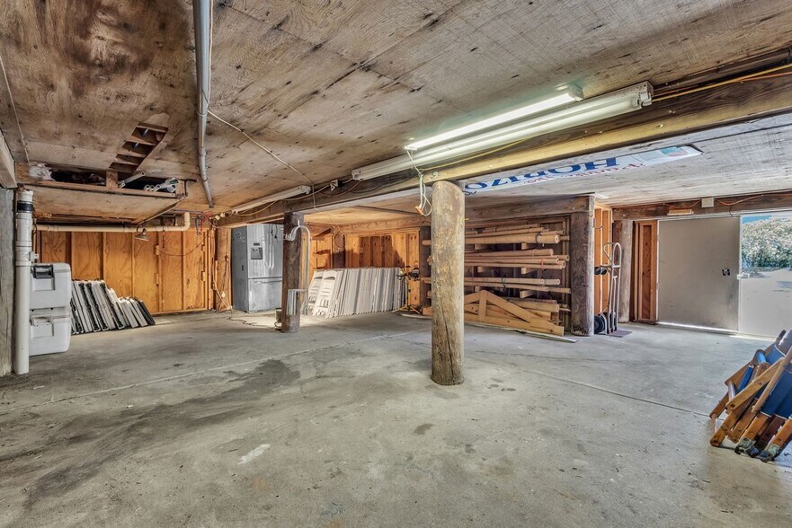 More Photos Of 1140 Fort Pickens Rd, Pensacola Beach General Retail For Sale