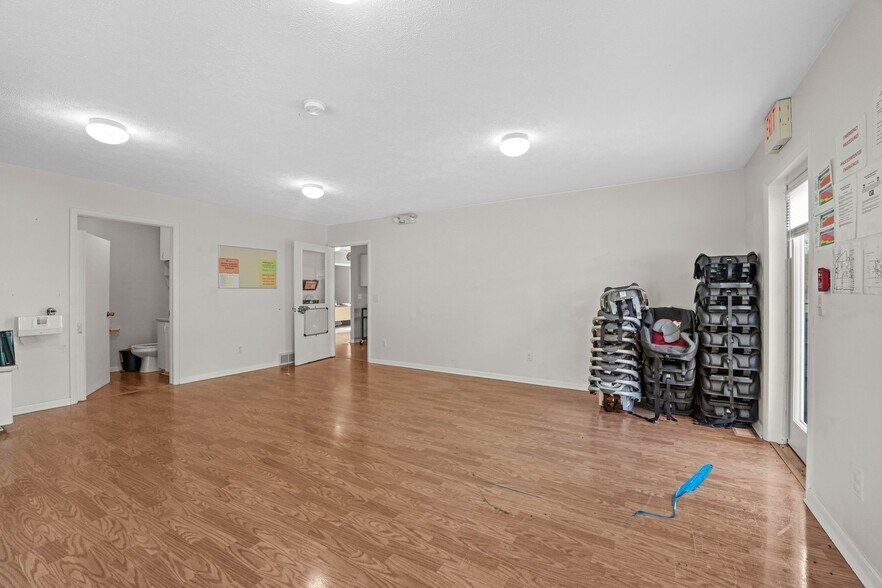 More Photos Of 1878 SW Bayshore Dr, Suttons Bay Light Distribution For Sale