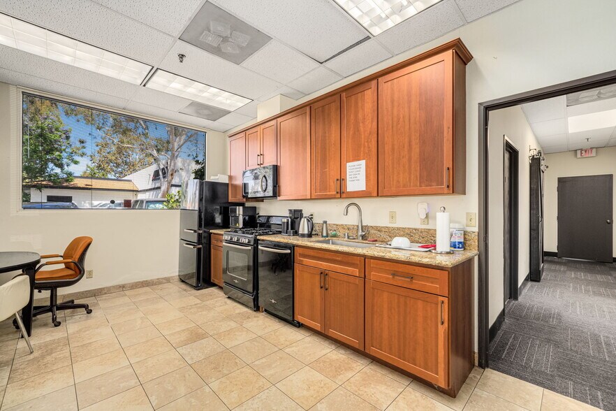 More Photos Of 12951 166th St, Cerritos Warehouse For Sale