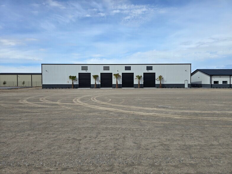More Photos Of 14372 Rudi Kuefner, Horizon City Truck Terminal For Lease