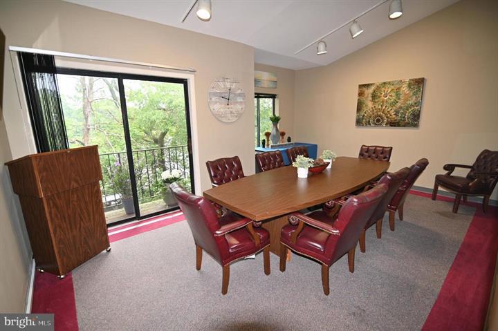 More Photos Of 605 Post Office Rd, Waldorf Medical For Sale