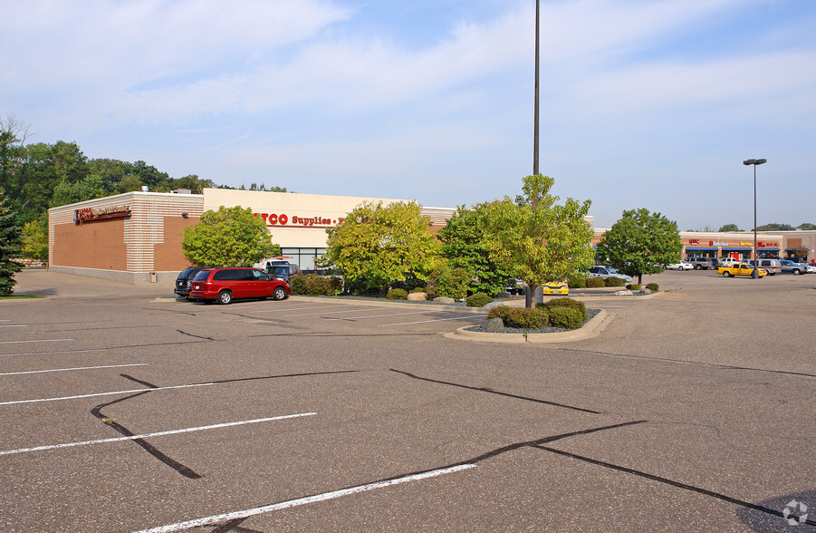 Primary Photo Of 1960-2080 Market Dr, Stillwater Storefront For Lease