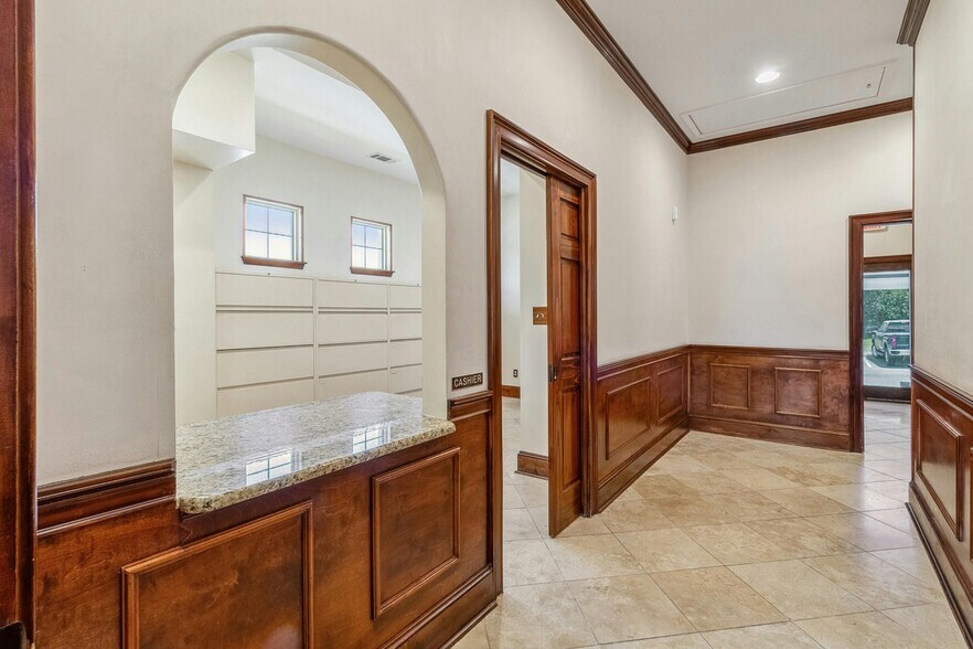 More Photos Of 310 Stagecoach Trl, San Marcos Medical For Lease