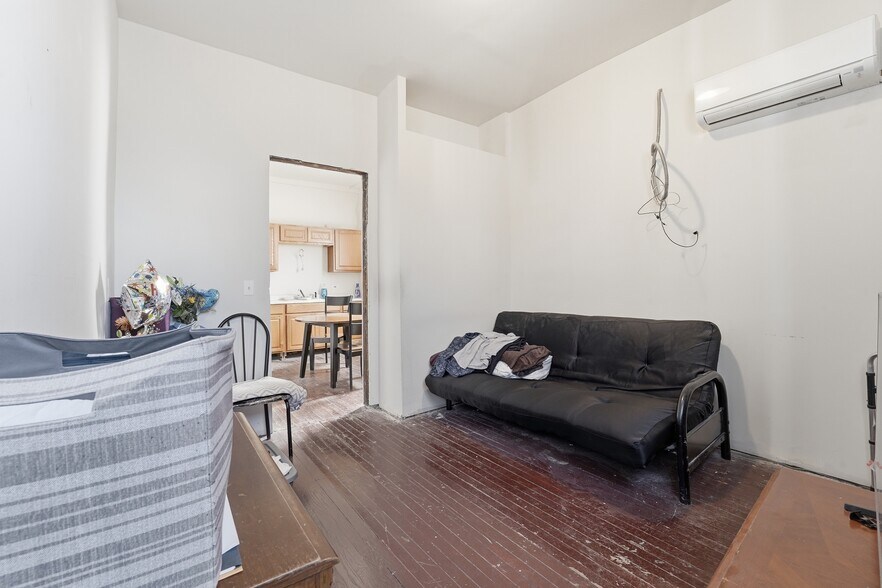 More Photos Of 1321 W 18th St, Chicago Apartments For Sale