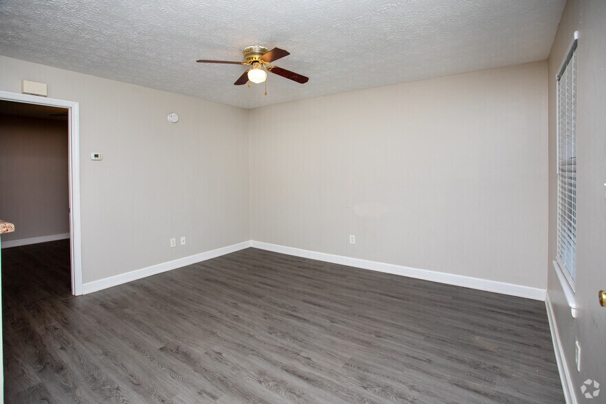 More Photos Of 2416 Jackson Bluff Rd, Tallahassee Apartments For Sale