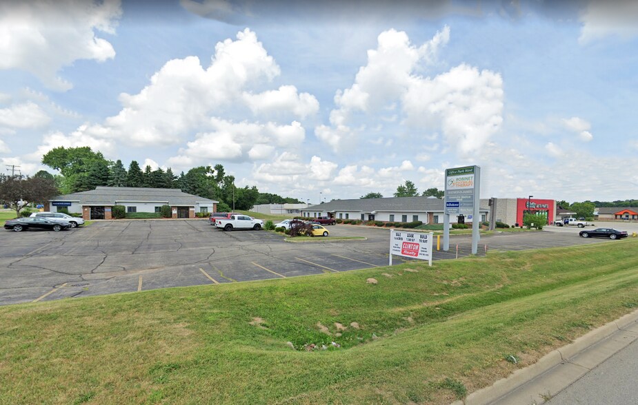 More Photos Of 1810 W Washington St, Greenville Office For Sale