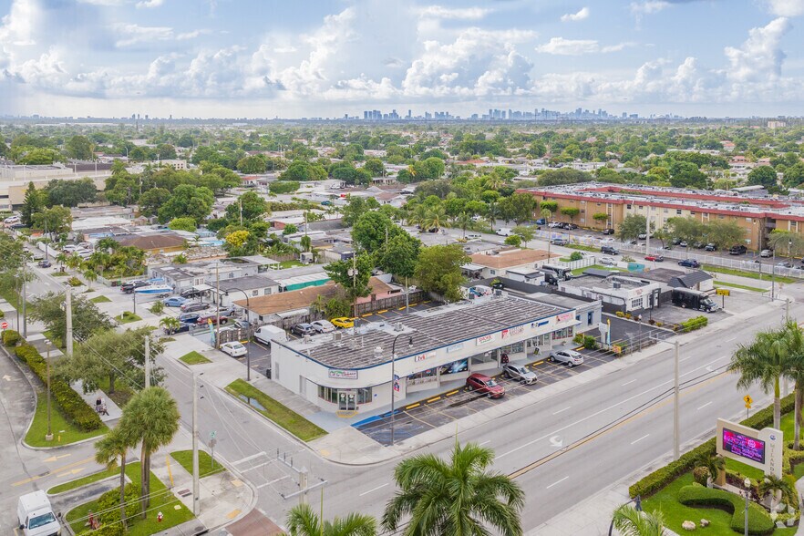 More Photos Of 4751-4799 Palm Ave, Hialeah Storefront Retail Office For Lease