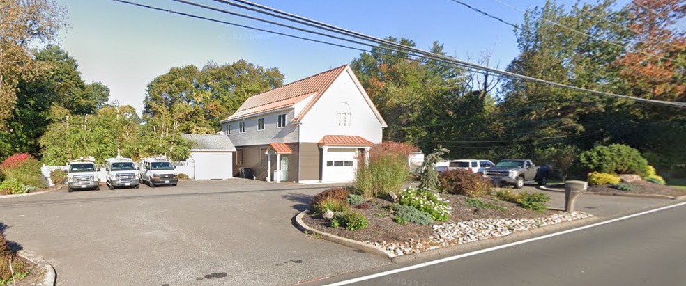 Primary Photo Of 24 Straitsville Rd, Prospect Showroom For Sale