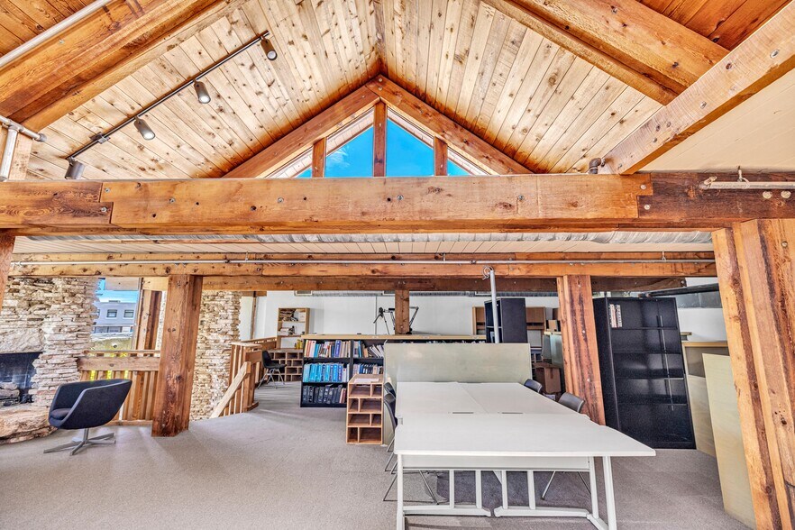 More Photos Of 3045 N Federal Hwy, Fort Lauderdale Loft Creative Space For Sale