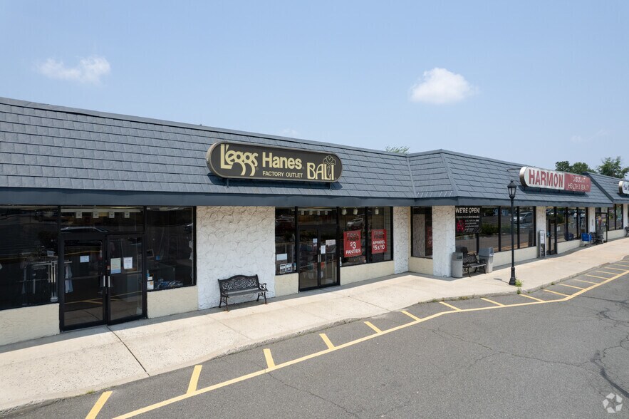 More Photos Of 419 State Route 34 S, Matawan Freestanding For Lease