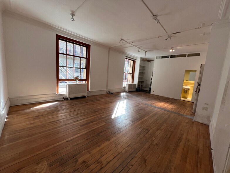 More Photos Of 105 Hudson St, New York Apartments For Sale
