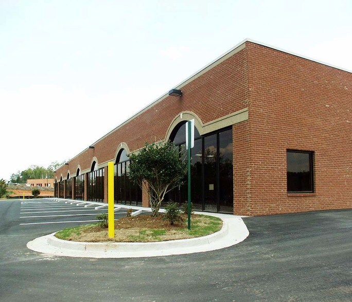 More Photos Of 5212 Bellewood Ct, Buford Warehouse For Lease