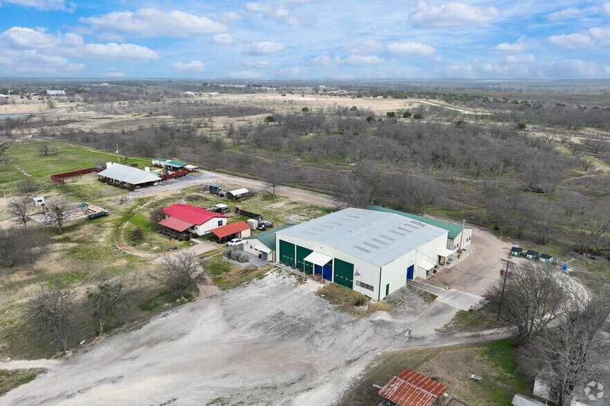 More Photos Of 6212 FM 933, Blum Warehouse For Sale