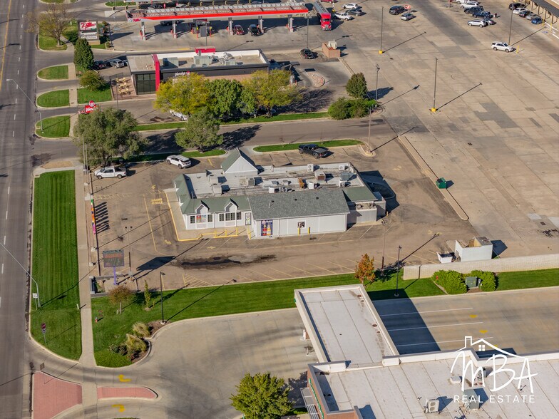 More Photos Of 1505 E Kansas Ave, Garden City Restaurant For Sale