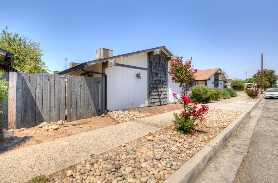 More Photos Of 408 Trinity Ave, Chowchilla Apartments For Sale