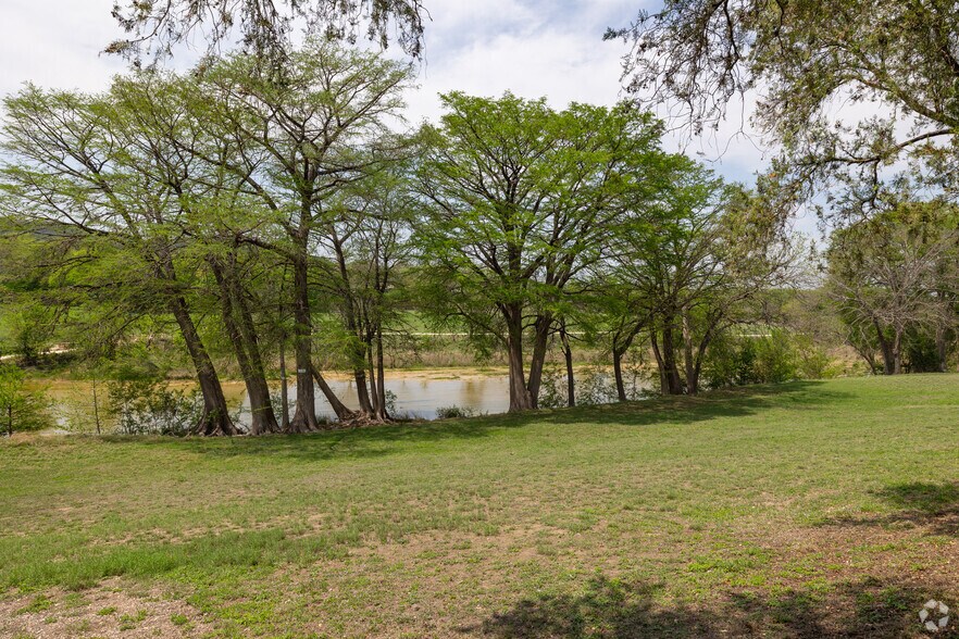 More Photos Of 1605 Water St, Kerrville Apartments For Sale