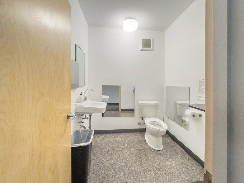 More Photos Of 702-704 N Tejon St, Colorado Springs Office Residential For Sale