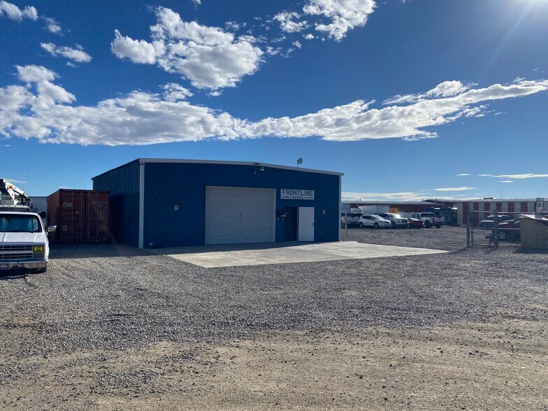 More Photos Of 4420 Airport Rd, Riverton Warehouse For Sale