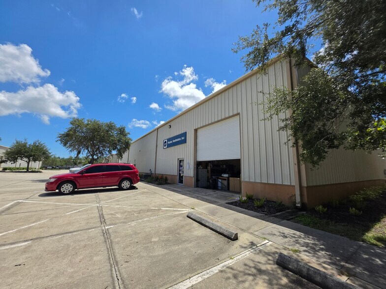 Primary Photo Of 2012 58th Ave Cir E, Bradenton Warehouse For Lease