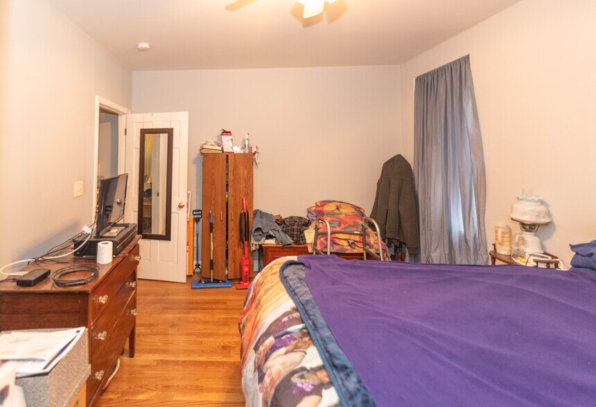 More Photos Of 2445 Lakeview Ave, Baltimore Apartments For Sale