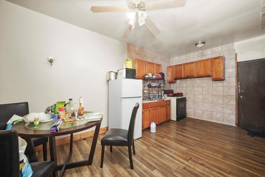 More Photos Of 4300-4310 W 16th St, Chicago Apartments For Sale