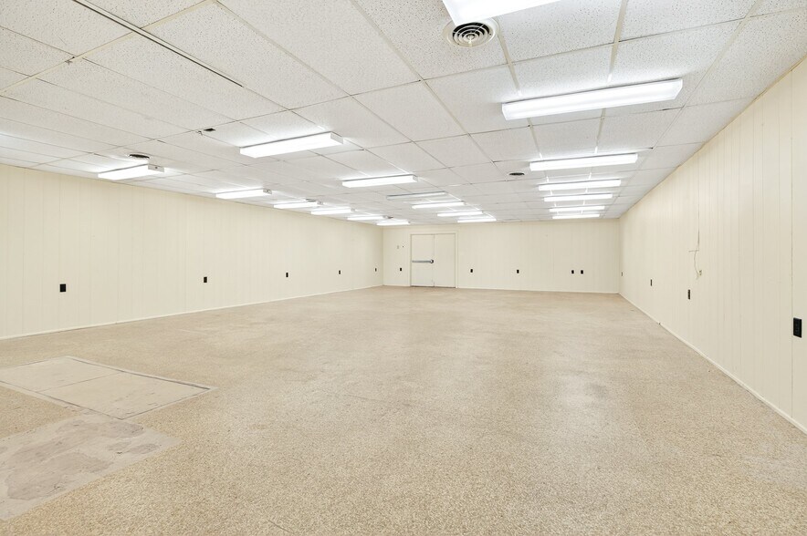 More Photos Of 929 Lititz Pike, Lititz Storefront Retail Office For Sale