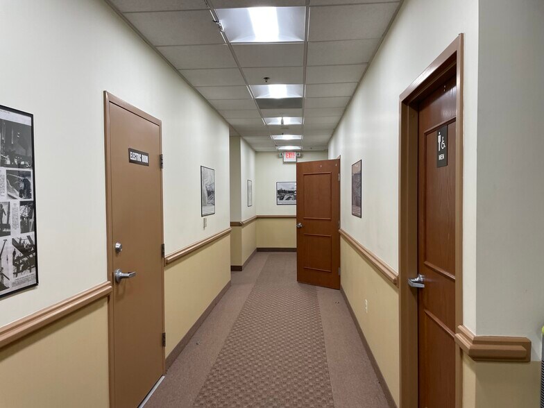 More Photos Of 4225 Altamont Pl, White Plains Medical For Sale