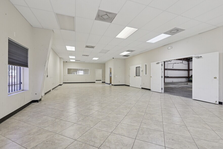 More Photos Of 711 Cassat Ave, Jacksonville Service For Sale