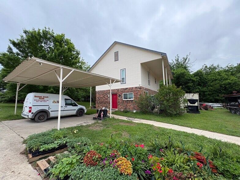 More Photos Of 6529 Asher Rd, Alvarado Specialty For Sale