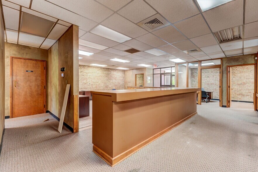 More Photos Of 3311 Burlington Rd, Greensboro Office For Sale