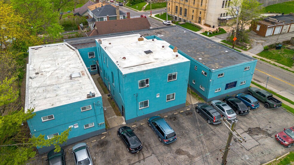 More Photos Of 800-808 Elberon Ave, Cincinnati Apartments For Sale