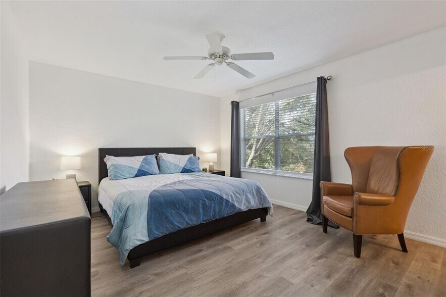 More Photos Of 245 Cambria Ave, Davenport Specialty For Sale