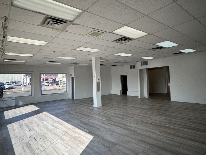 More Photos Of 3990 Hylan Blvd, Staten Island Freestanding For Sale