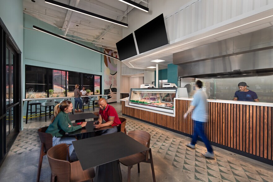 More Photos Of 6815 Flanders Dr, San Diego Unknown For Lease