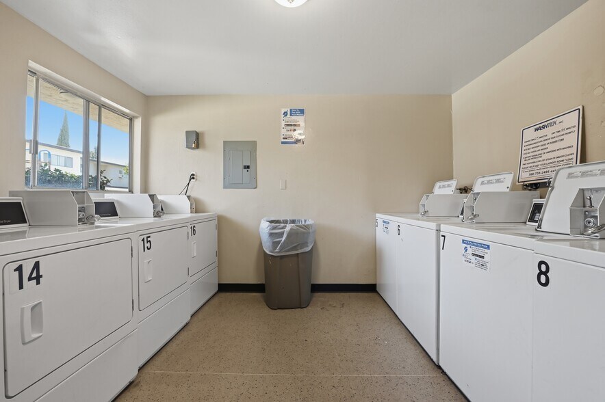 More Photos Of 444 Graves Ave, El Cajon Apartments For Sale