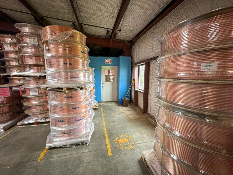 More Photos Of 101 Anvil St, Jacksonville Warehouse For Sale