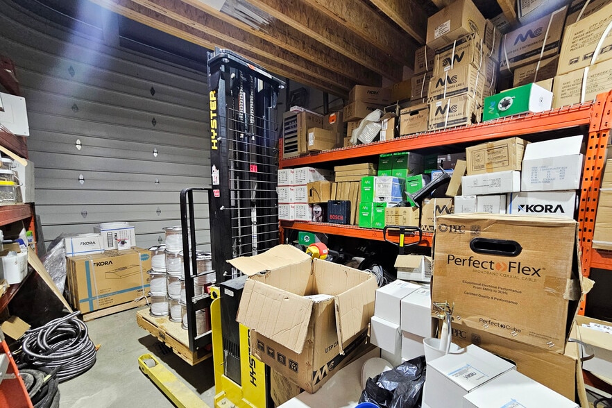 More Photos Of 2920 Ellwood Dr SW, Edmonton Warehouse For Sale