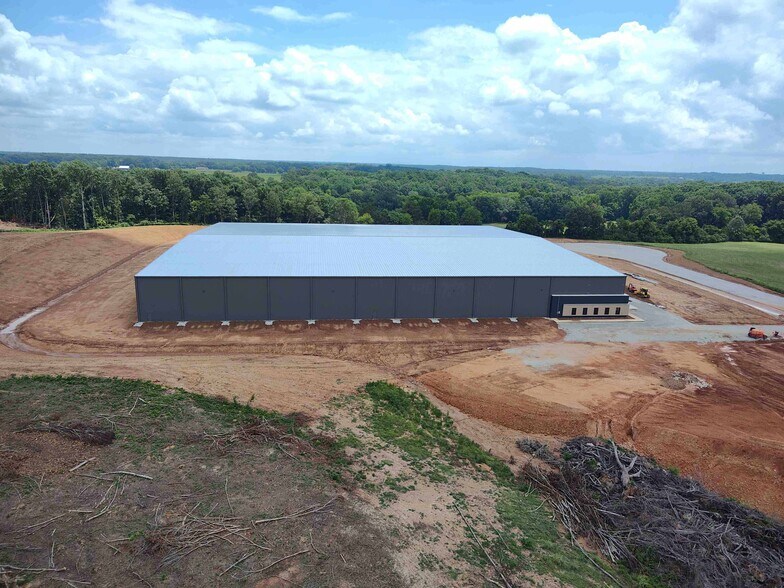 More Photos Of 625 Gerrard Dr, Florence Manufacturing For Sale