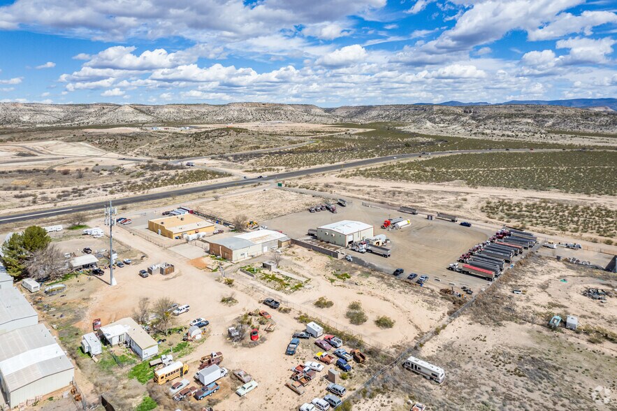 More Photos Of 1575 Roadrunner, Camp Verde Distribution For Lease