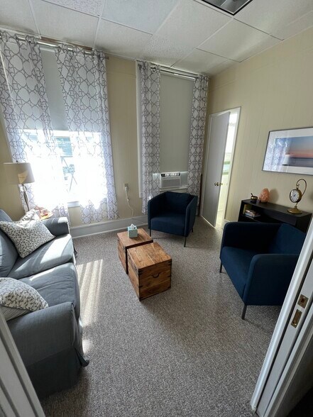 More Photos Of 782-788 Boston Post Rd, Madison Office For Lease