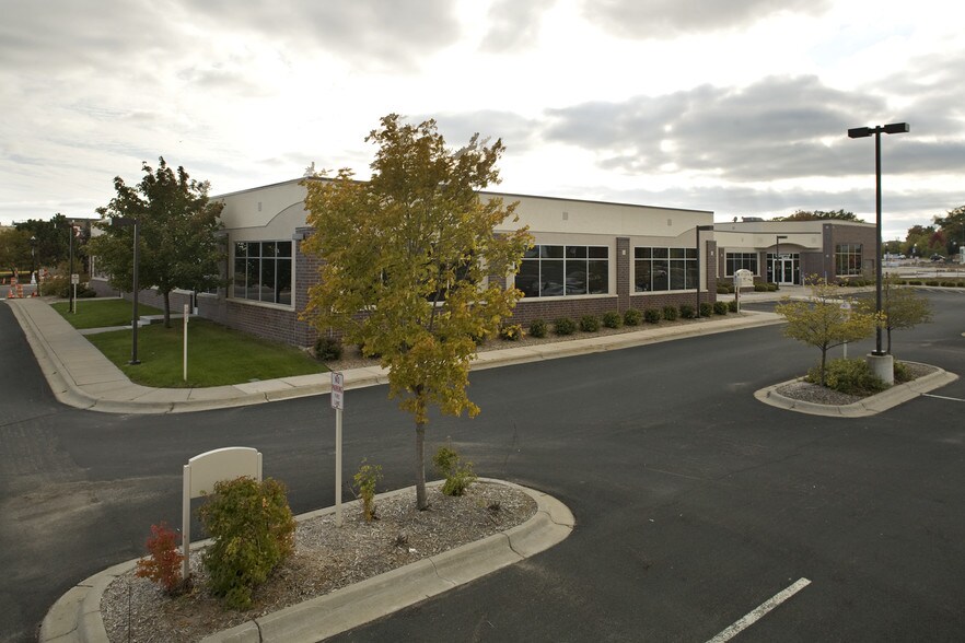 More Photos Of 15650 N 36th Ave, Plymouth Office For Lease