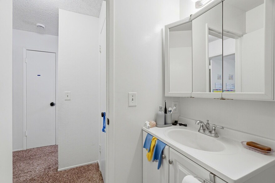 More Photos Of 635 Bolton Ct, San Jose Apartments For Sale