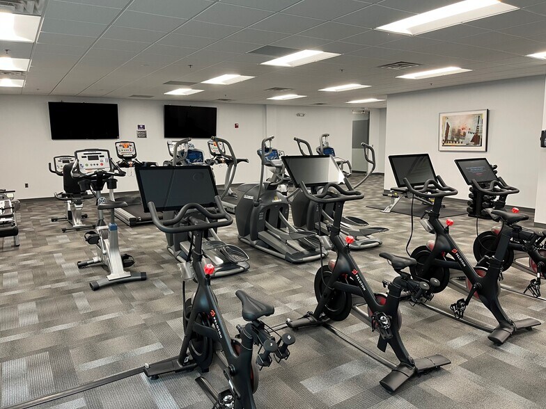 More Photos Of 7110 Samuel Morse Dr, Columbia Office For Lease
