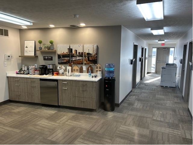 More Photos Of 1701-1707 Delco Park Dr, Dayton Office For Sale